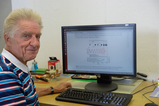 Wolfgang Kundt at the computer